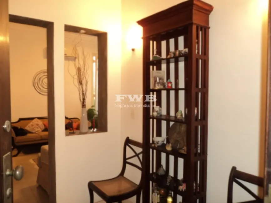 Apartamento com 3 quartos à venda, 160m2 em Humaitá, Rio De Janeiro - RJ - imagem 4 Foto 4 de Apartamento com 3 quartos à venda, 160m2 em Humaitá, Rio De Janeiro - RJ