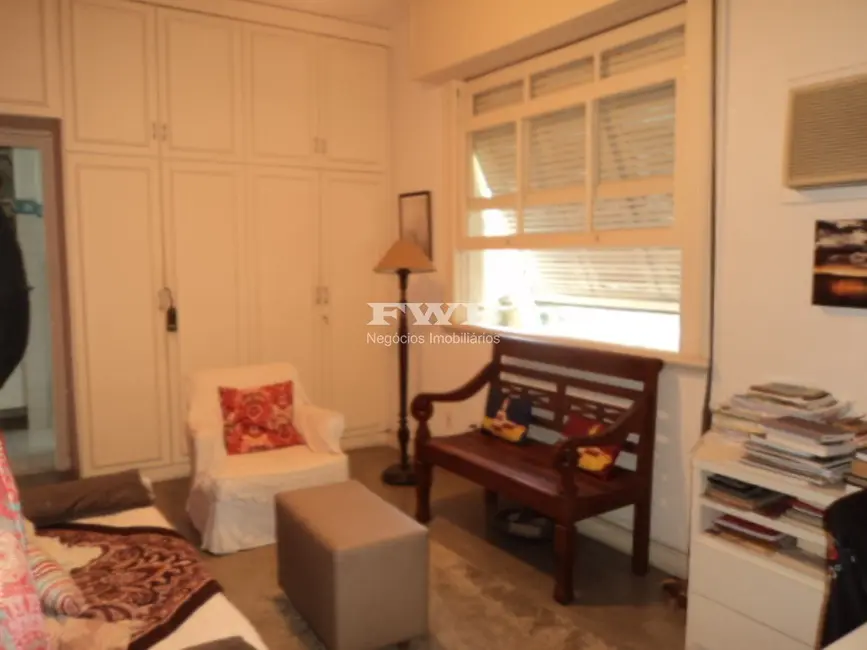 Apartamento com 3 quartos à venda, 160m2 em Humaitá, Rio De Janeiro - RJ - imagem 3 Foto 3 de Apartamento com 3 quartos à venda, 160m2 em Humaitá, Rio De Janeiro - RJ