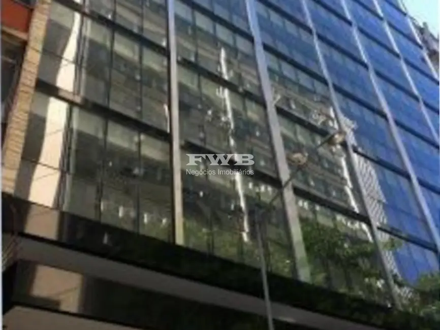 Loja para alugar, 129m2 em Centro, Rio De Janeiro - RJ - imagem 1 Foto 1 de Loja para alugar, 129m2 em Centro, Rio De Janeiro - RJ