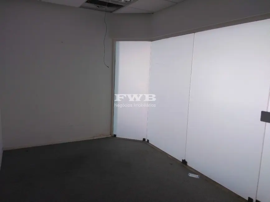 Loja para alugar, 216m2 em Barra da Tijuca, Rio De Janeiro - RJ - imagem 6 Foto 6 de Loja para alugar, 216m2 em Barra da Tijuca, Rio De Janeiro - RJ