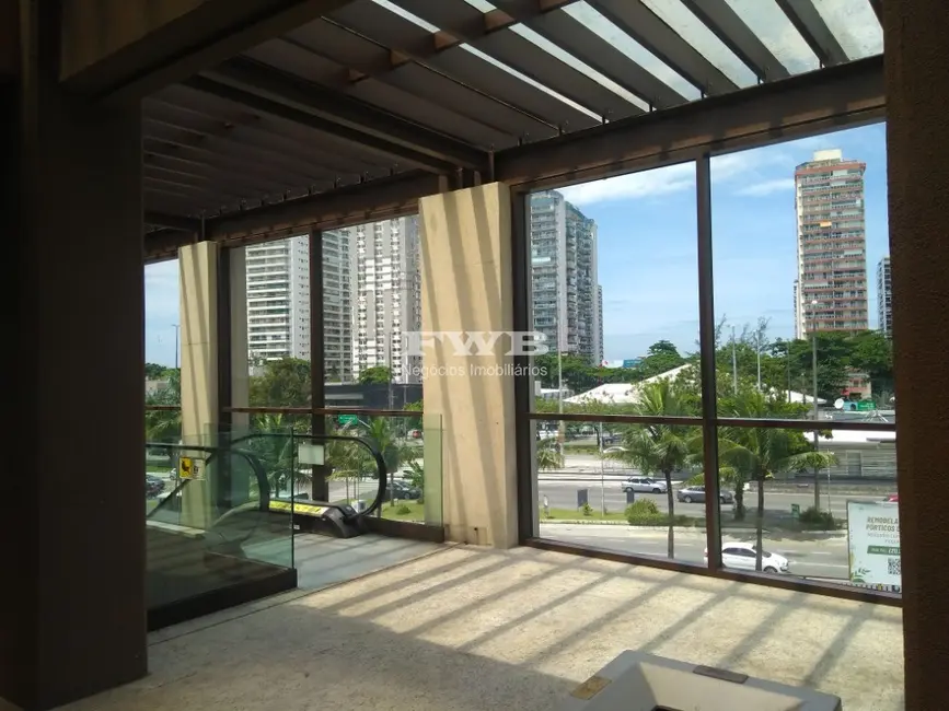 Loja para alugar, 216m2 em Barra da Tijuca, Rio De Janeiro - RJ - imagem 1 Foto 1 de Loja para alugar, 216m2 em Barra da Tijuca, Rio De Janeiro - RJ