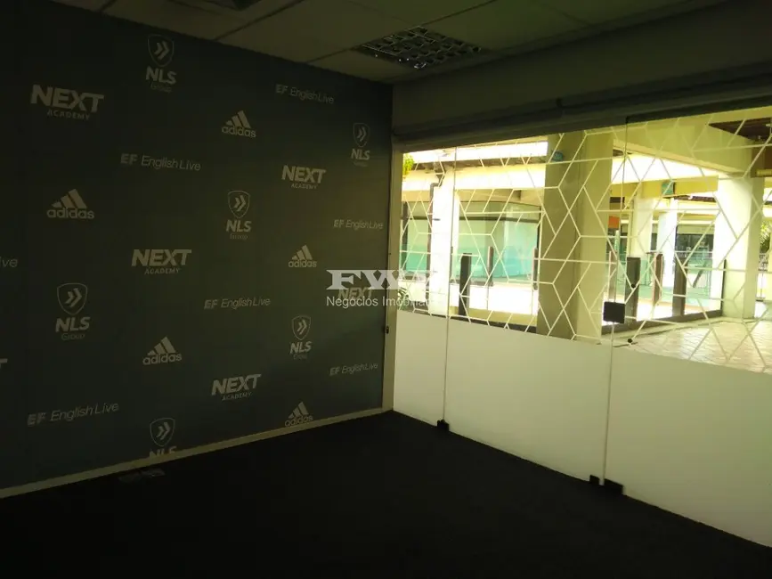 Loja para alugar, 320m2 em Barra da Tijuca, Rio De Janeiro - RJ - imagem 4 Foto 4 de Loja para alugar, 320m2 em Barra da Tijuca, Rio De Janeiro - RJ