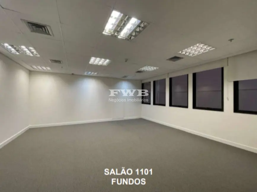 Sala Comercial para alugar, 497m2 em Centro, Rio De Janeiro - RJ - imagem 5 Foto 5 de Sala Comercial para alugar, 497m2 em Centro, Rio De Janeiro - RJ
