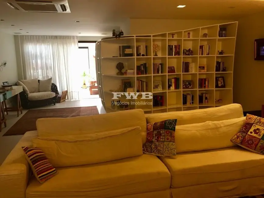Apartamento com 4 quartos à venda, 400m2 em Barra da Tijuca, Rio De Janeiro - RJ - imagem 7 Foto 7 de Apartamento com 4 quartos à venda, 400m2 em Barra da Tijuca, Rio De Janeiro - RJ
