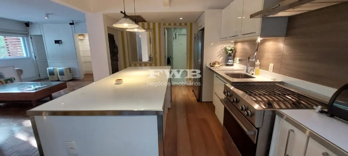 Foto 9 de Apartamento com 3 quartos à venda, 130m2 em Leblon, Rio De Janeiro - RJ
