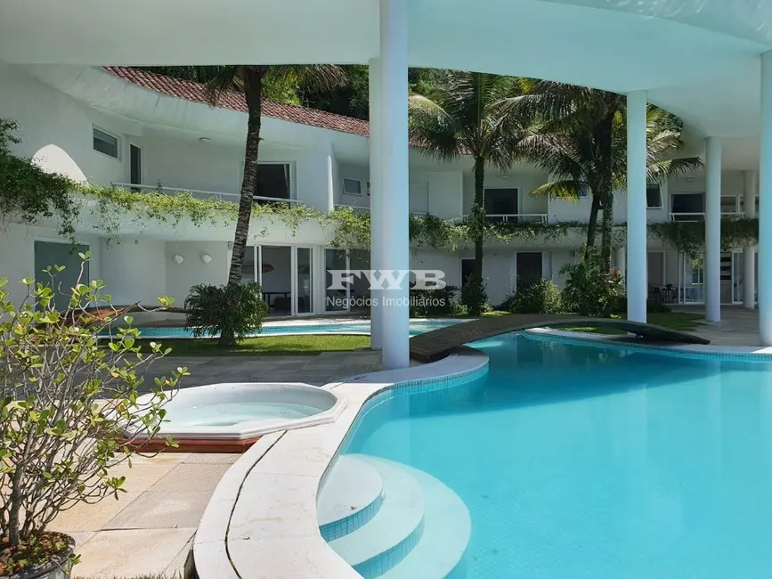 Foto 9 de Casa de Condomínio com 6 quartos à venda, 1600m2 em Angra Dos Reis - RJ