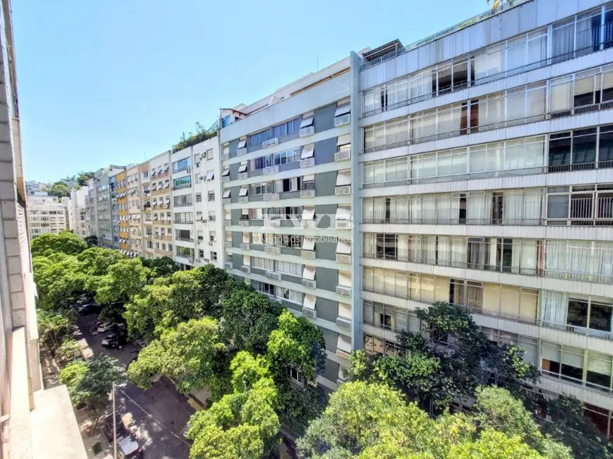 Foto 2 de Apartamento com 3 quartos à venda, 240m2 em Copacabana, Rio De Janeiro - RJ