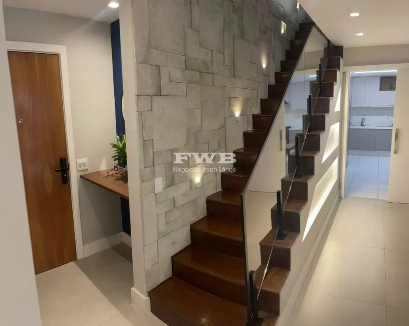 Apartamento com 4 quartos à venda, 333m2 em Barra da Tijuca, Rio De Janeiro - RJ - imagem 5 Foto 5 de Apartamento com 4 quartos à venda, 333m2 em Barra da Tijuca, Rio De Janeiro - RJ