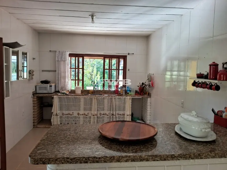 Foto 9 de Casa com 3 quartos à venda, 250m2 em Angra Dos Reis - RJ