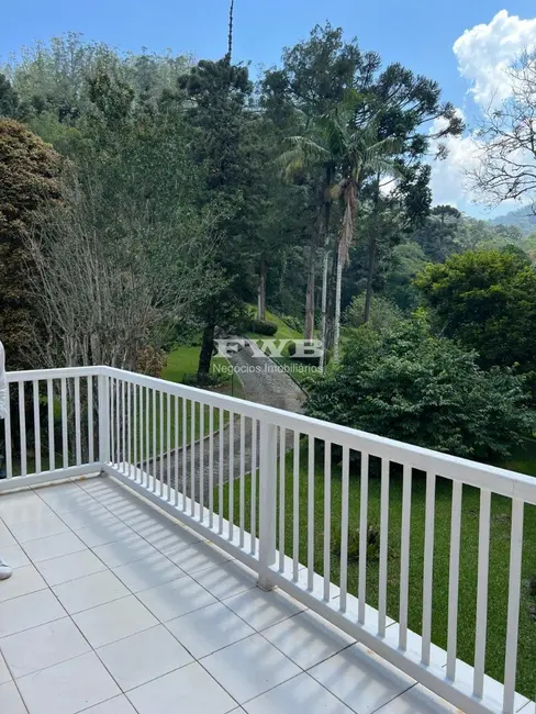 Casa com 6 quartos à venda, 486m2 em Fazenda Inglesa, Petropolis - RJ - imagem 3 Foto 3 de Casa com 6 quartos à venda, 486m2 em Fazenda Inglesa, Petropolis - RJ