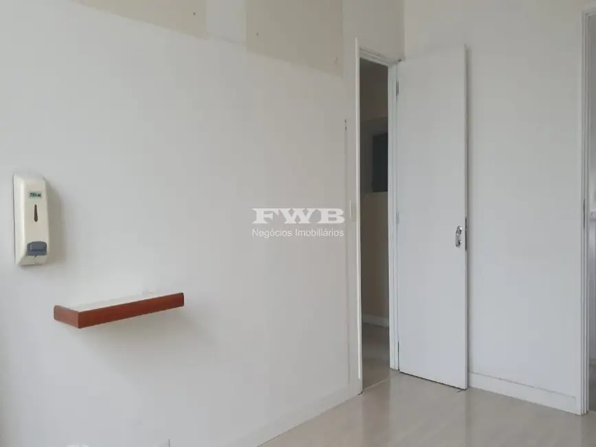 Sala Comercial à venda, 43m2 em Botafogo, Rio De Janeiro - RJ - imagem 9 Foto 9 de Sala Comercial à venda, 43m2 em Botafogo, Rio De Janeiro - RJ
