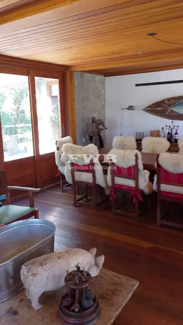 Foto 8 de Casa com 4 quartos à venda, 400m2 em Itatiaia - RJ