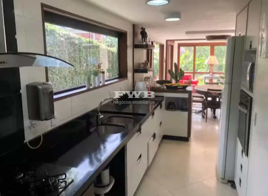 Foto 4 de Casa com 4 quartos à venda, 260m2 em Braunes, Nova Friburgo - RJ