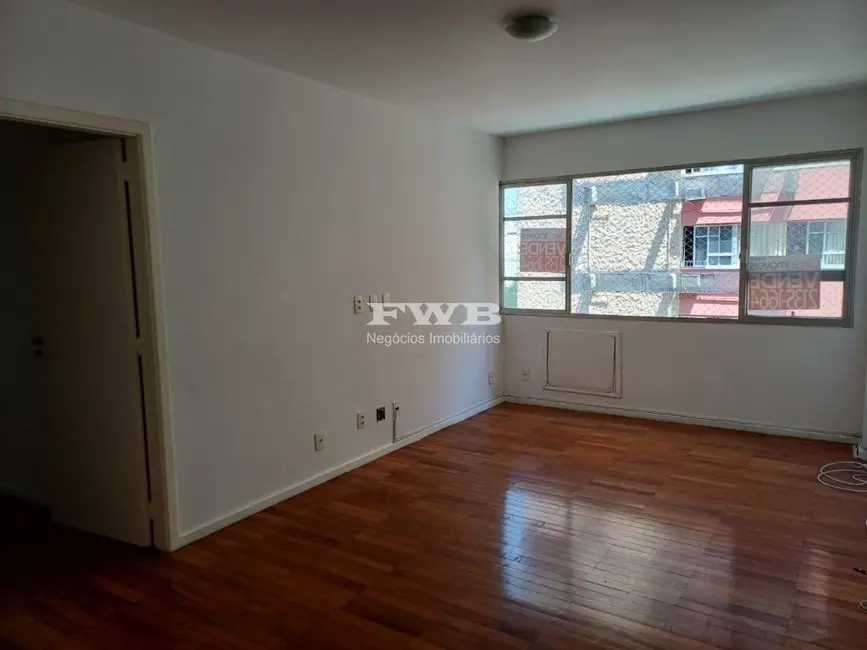 Foto 4 de Apartamento com 3 quartos à venda, 82m2 em Leblon, Rio De Janeiro - RJ