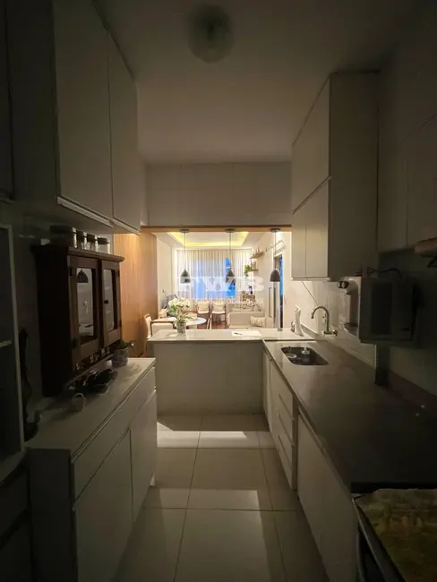 Apartamento com 2 quartos para alugar, 100m2 em Leblon, Rio De Janeiro - RJ - imagem 8 Foto 8 de Apartamento com 2 quartos para alugar, 100m2 em Leblon, Rio De Janeiro - RJ