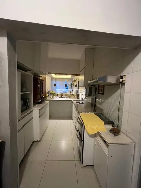 Apartamento com 2 quartos para alugar, 100m2 em Leblon, Rio De Janeiro - RJ - imagem 9 Foto 9 de Apartamento com 2 quartos para alugar, 100m2 em Leblon, Rio De Janeiro - RJ