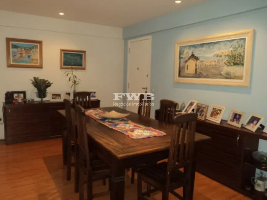 Foto 2 de Apartamento com 3 quartos à venda, 127m2 em Lagoa, Rio De Janeiro - RJ