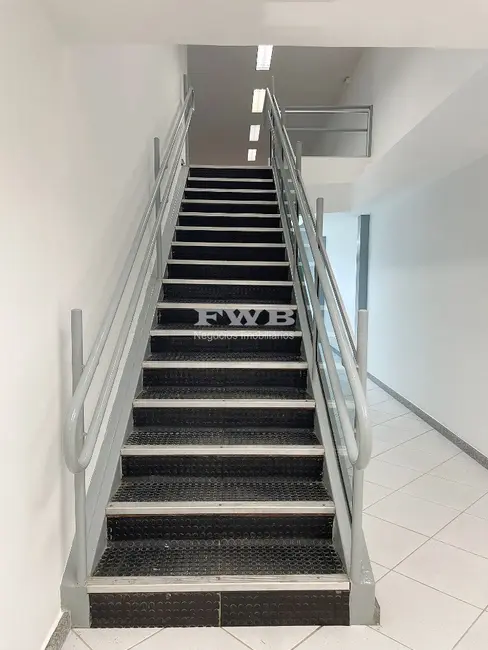 Loja para alugar, 208m2 em Centro, Rio De Janeiro - RJ - imagem 9 Foto 9 de Loja para alugar, 208m2 em Centro, Rio De Janeiro - RJ