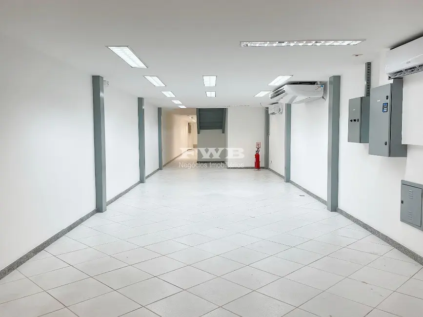 Loja para alugar, 208m2 em Centro, Rio De Janeiro - RJ - imagem 2 Foto 2 de Loja para alugar, 208m2 em Centro, Rio De Janeiro - RJ