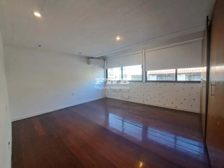 Apartamento com 3 quartos à venda, 320m2 em Barra da Tijuca, Rio De Janeiro - RJ - imagem 5 Foto 5 de Apartamento com 3 quartos à venda, 320m2 em Barra da Tijuca, Rio De Janeiro - RJ