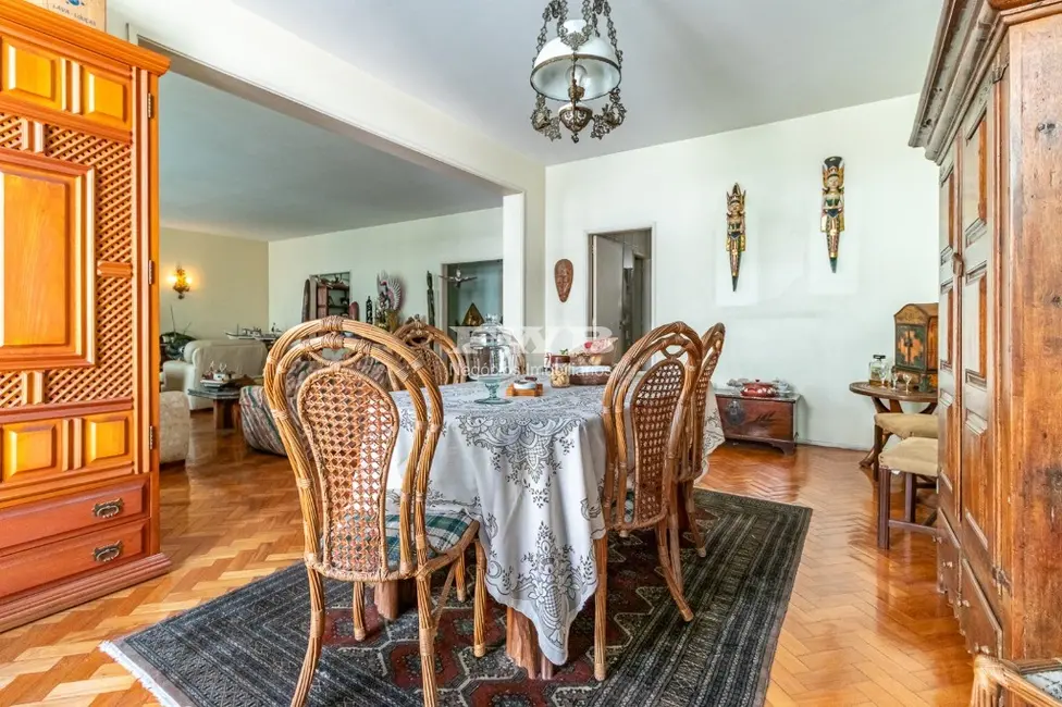 Apartamento com 3 quartos à venda, 270m2 em Copacabana, Rio De Janeiro - RJ - imagem 1 Foto 1 de Apartamento com 3 quartos à venda, 270m2 em Copacabana, Rio De Janeiro - RJ