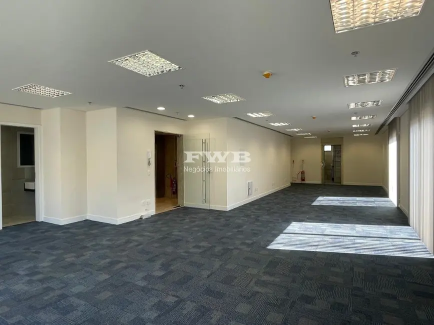 Foto 1 de Sala Comercial para alugar, 150m2 em Botafogo, Rio De Janeiro - RJ