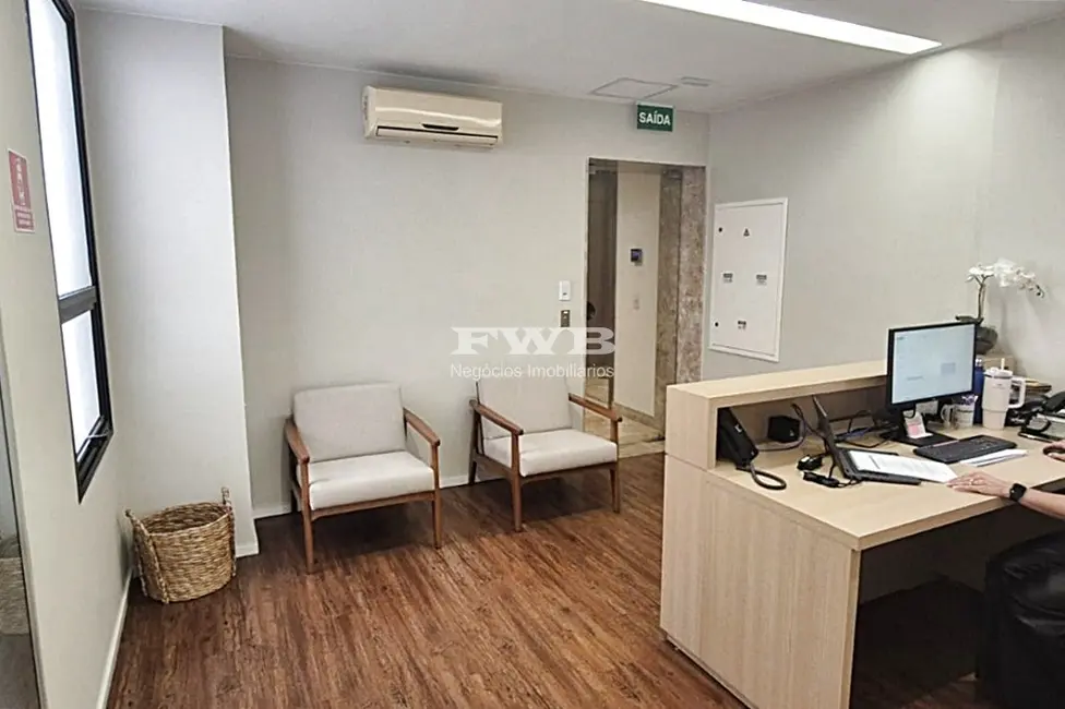 Sala Comercial para alugar, 142m2 em Leblon, Rio De Janeiro - RJ - imagem 1 Foto 1 de Sala Comercial para alugar, 142m2 em Leblon, Rio De Janeiro - RJ