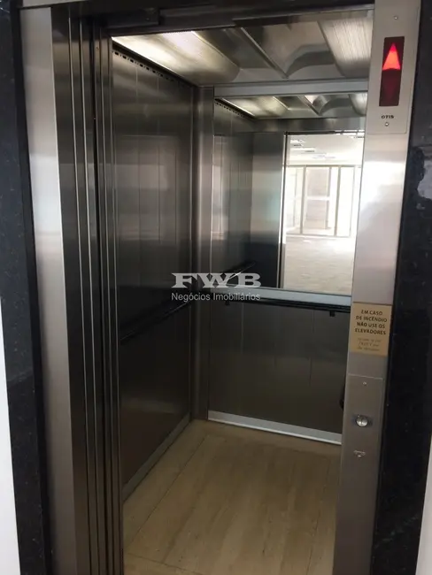 Loja para alugar, 369m2 em Humaitá, Rio De Janeiro - RJ - imagem 8 Foto 8 de Loja para alugar, 369m2 em Humaitá, Rio De Janeiro - RJ