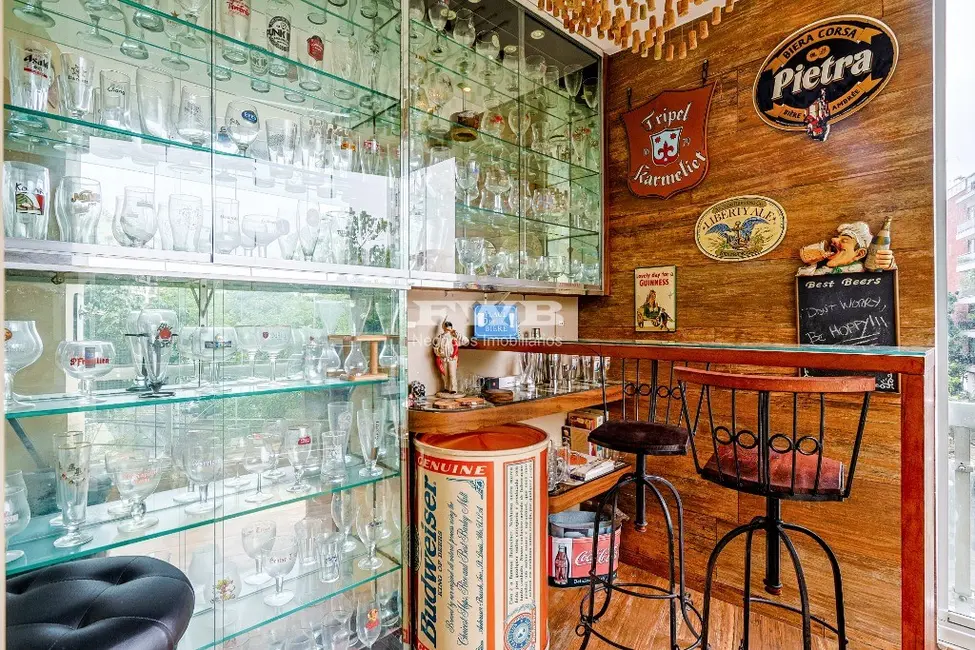 Apartamento com 3 quartos à venda, 150m2 em Lagoa, Rio De Janeiro - RJ - imagem 4 Foto 4 de Apartamento com 3 quartos à venda, 150m2 em Lagoa, Rio De Janeiro - RJ