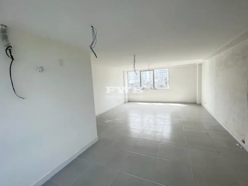 Sala Comercial à venda, 52m2 em Recreio dos Bandeirantes, Rio De Janeiro - RJ - imagem 9 Foto 9 de Sala Comercial à venda, 52m2 em Recreio dos Bandeirantes, Rio De Janeiro - RJ