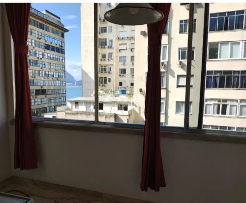 Apartamento com 4 quartos à venda, 202m2 em Copacabana, Rio De Janeiro - RJ - imagem 3 Foto 3 de Apartamento com 4 quartos à venda, 202m2 em Copacabana, Rio De Janeiro - RJ