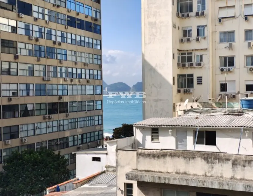 Apartamento com 4 quartos à venda, 202m2 em Copacabana, Rio De Janeiro - RJ - imagem 4 Foto 4 de Apartamento com 4 quartos à venda, 202m2 em Copacabana, Rio De Janeiro - RJ