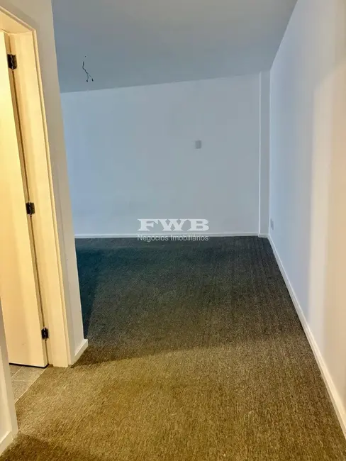 Sala Comercial à venda, 125m2 em Recreio dos Bandeirantes, Rio De Janeiro - RJ - imagem 1 Foto 1 de Sala Comercial à venda, 125m2 em Recreio dos Bandeirantes, Rio De Janeiro - RJ