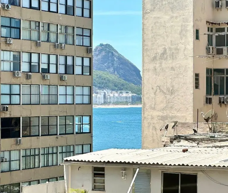 Foto 4 de Apartamento com 4 quartos à venda, 202m2 em Copacabana, Rio De Janeiro - RJ