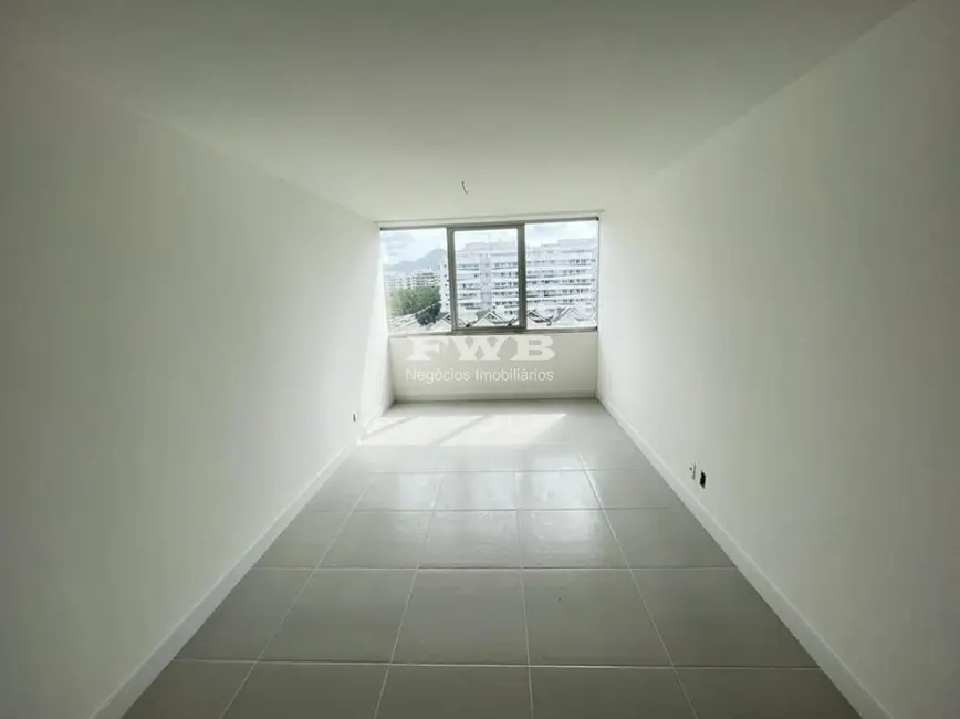 Foto 9 de Sala Comercial à venda, 24m2 em Recreio dos Bandeirantes, Rio De Janeiro - RJ