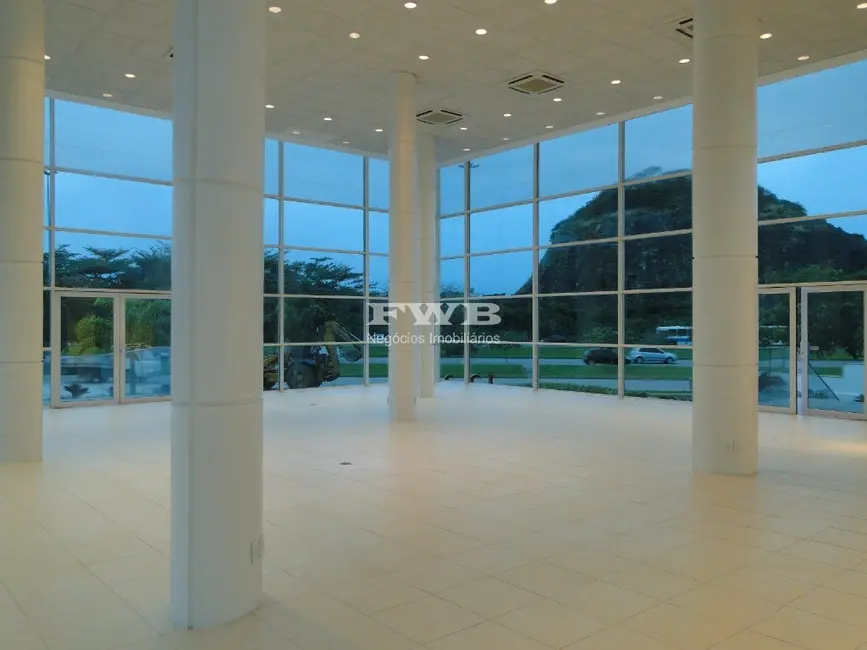 Foto 2 de Loja para alugar, 600m2 em Recreio dos Bandeirantes, Rio De Janeiro - RJ