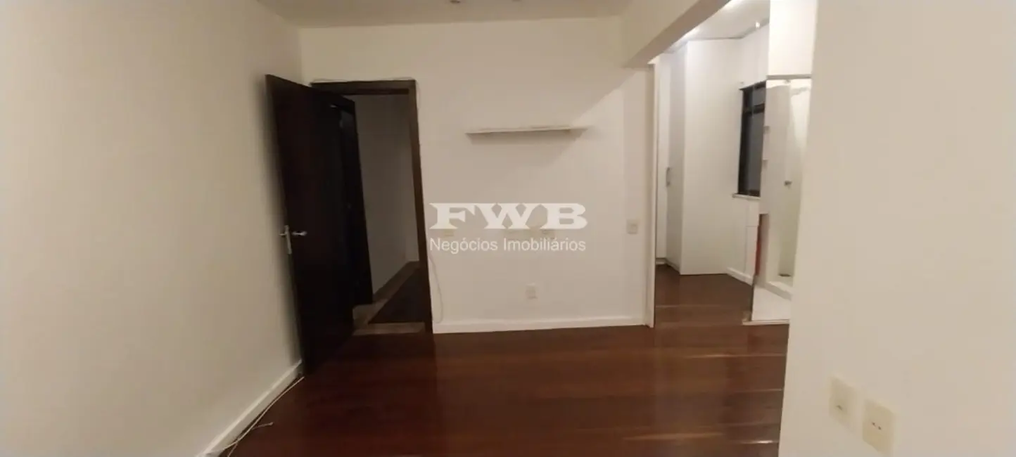 Apartamento com 3 quartos à venda, 302m2 em Rio De Janeiro - RJ - imagem 2 Foto 2 de Apartamento com 3 quartos à venda, 302m2 em Rio De Janeiro - RJ
