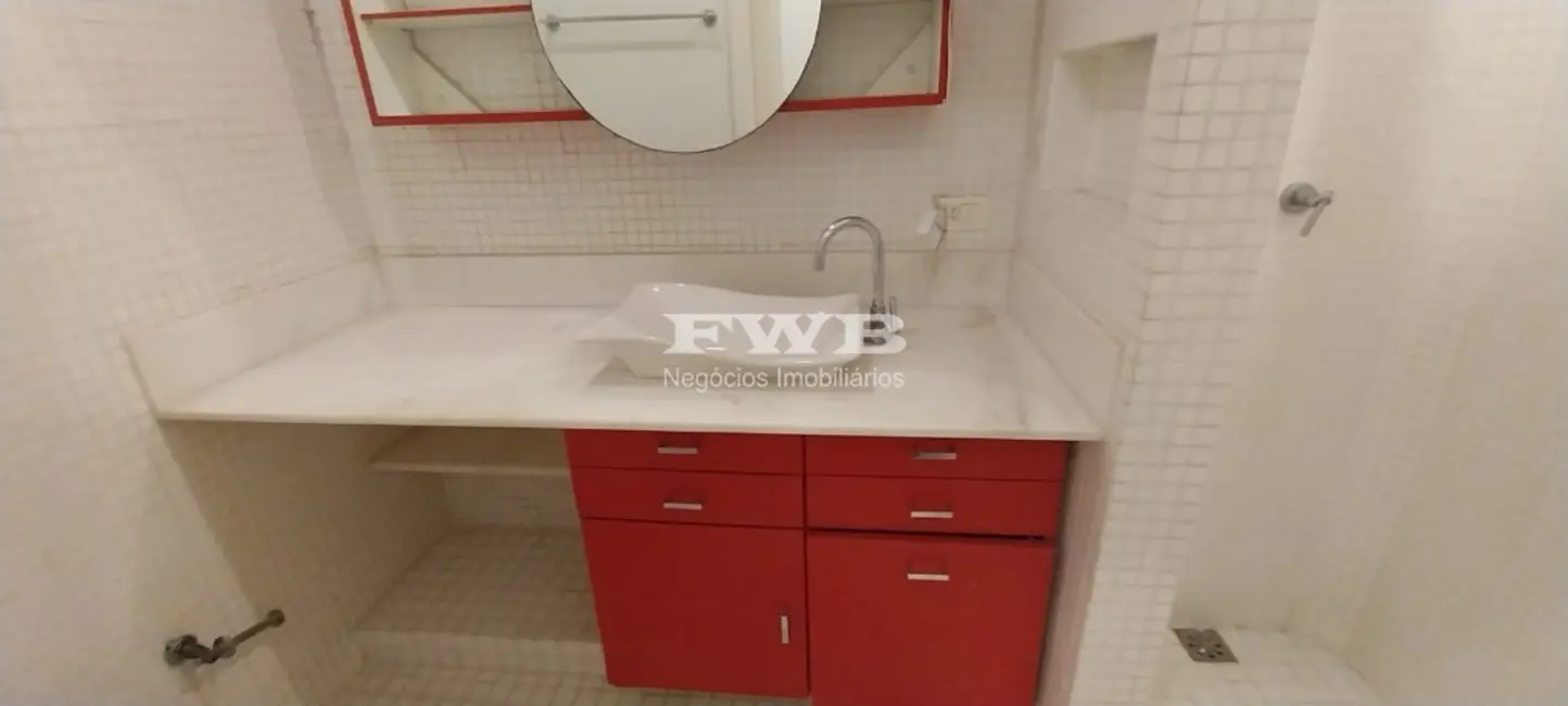 Apartamento com 3 quartos à venda, 302m2 em Rio De Janeiro - RJ - imagem 4 Foto 4 de Apartamento com 3 quartos à venda, 302m2 em Rio De Janeiro - RJ