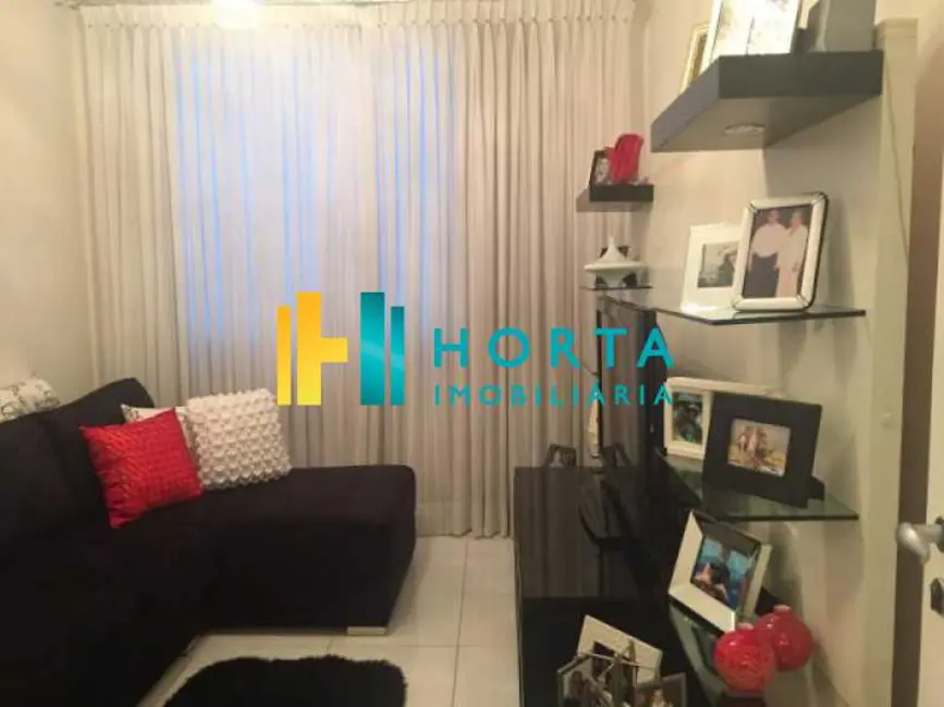 Apartamento com 4 quartos à venda, 225m2 em Rio De Janeiro - RJ - imagem 9 Foto 9 de Apartamento com 4 quartos à venda, 225m2 em Rio De Janeiro - RJ