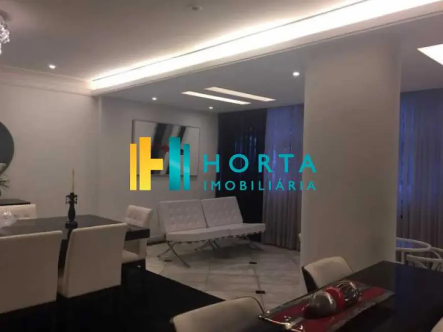 Apartamento com 4 quartos à venda, 225m2 em Rio De Janeiro - RJ - imagem 4 Foto 4 de Apartamento com 4 quartos à venda, 225m2 em Rio De Janeiro - RJ