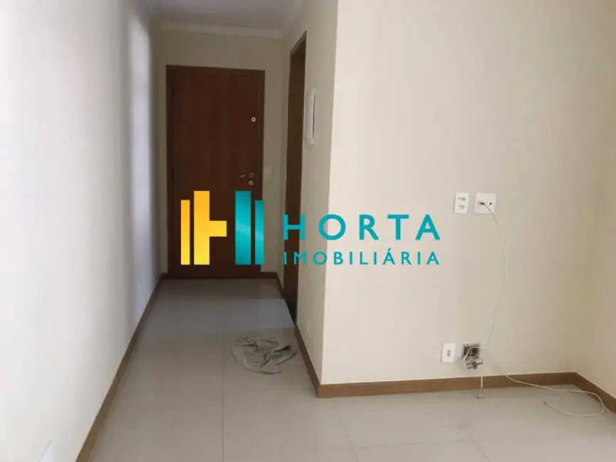 Apartamento com 1 quarto à venda, 63m2 em Rio De Janeiro - RJ - imagem 4 Foto 4 de Apartamento com 1 quarto à venda, 63m2 em Rio De Janeiro - RJ