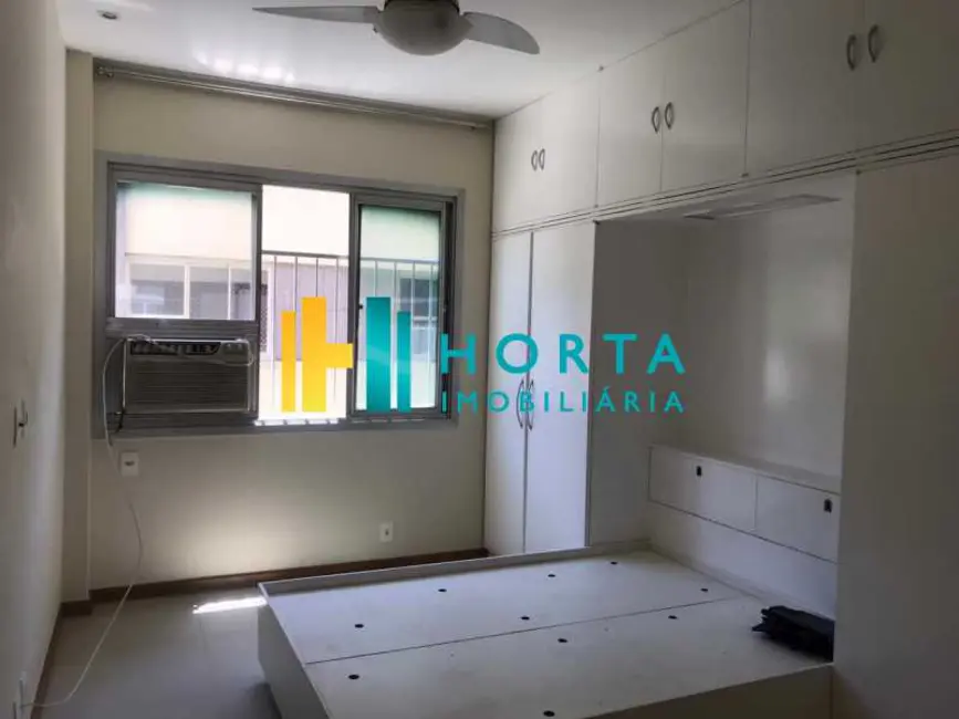 Apartamento com 1 quarto à venda, 63m2 em Rio De Janeiro - RJ - imagem 1 Foto 1 de Apartamento com 1 quarto à venda, 63m2 em Rio De Janeiro - RJ