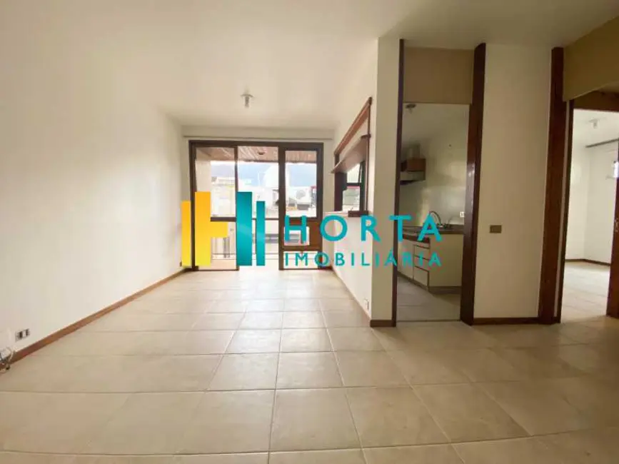 Apartamento com 1 quarto à venda, 57m2 em Rio De Janeiro - RJ - imagem 2 Foto 2 de Apartamento com 1 quarto à venda, 57m2 em Rio De Janeiro - RJ