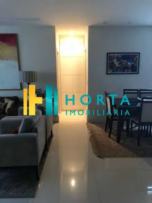 Foto 3 de Apartamento com 2 quartos à venda, 100m2 em Rio De Janeiro - RJ