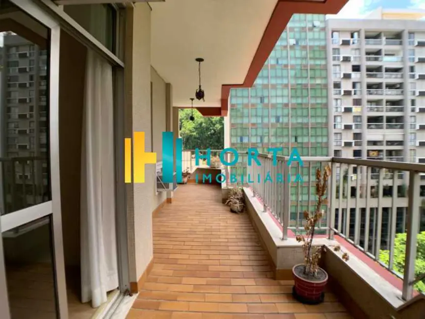 Foto 2 de Apartamento com 2 quartos à venda, 105m2 em Rio De Janeiro - RJ