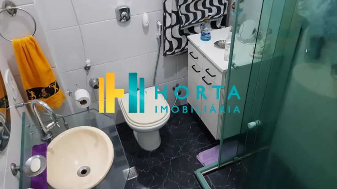 Foto 8 de Apartamento com 2 quartos à venda, 65m2 em Rio De Janeiro - RJ