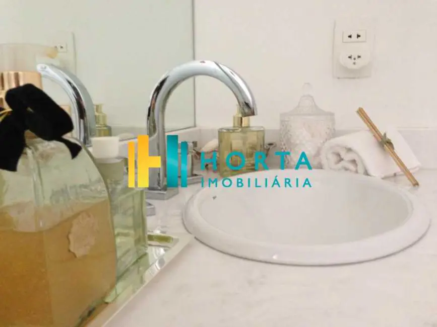 Foto 8 de Apartamento com 2 quartos à venda, 83m2 em Rio De Janeiro - RJ