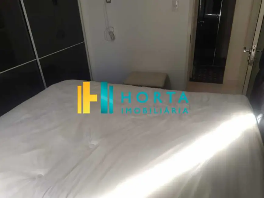 Foto 9 de Apartamento com 2 quartos à venda, 72m2 em Rio De Janeiro - RJ