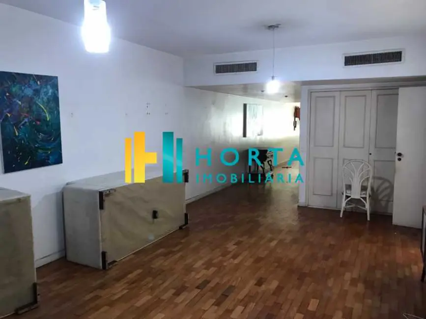 Apartamento com 3 quartos à venda, 204m2 em Rio De Janeiro - RJ - imagem 6 Foto 6 de Apartamento com 3 quartos à venda, 204m2 em Rio De Janeiro - RJ