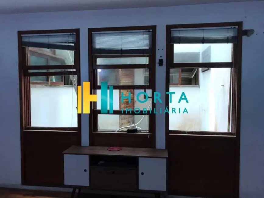 Apartamento com 3 quartos à venda, 204m2 em Rio De Janeiro - RJ - imagem 7 Foto 7 de Apartamento com 3 quartos à venda, 204m2 em Rio De Janeiro - RJ